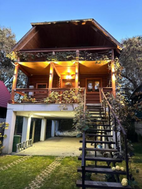Tisza-Parti Rönkház Tokaj, Rakamaz